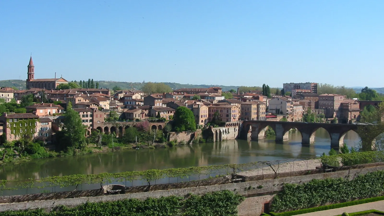 Le quartier du Castelviel et le Pont Vieux à Albi