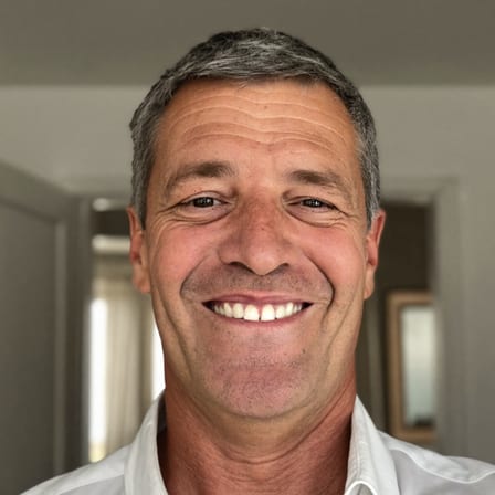 Portrait d'un habitant du Grand-Centre ayant comparé ses devis de diagnostic à Albi